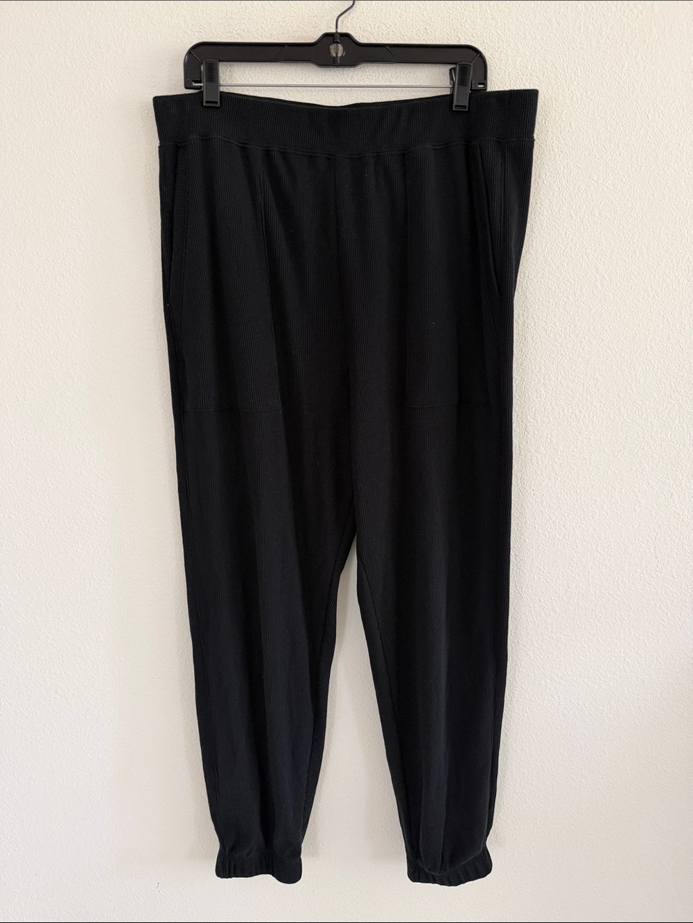 Peruvian Connection Black Elastic-Waist Waffle Knit Jogger Pants
